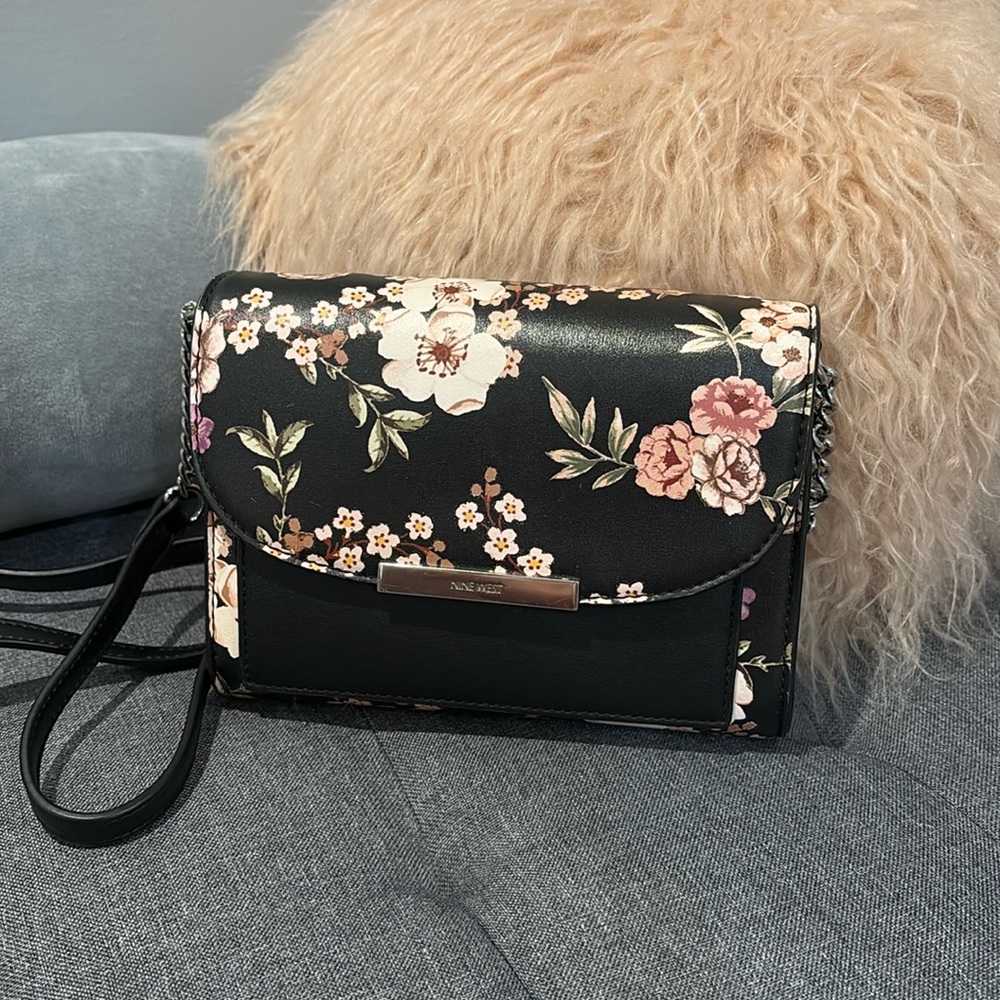 Nine West Crossbody/Clutch/Wallet